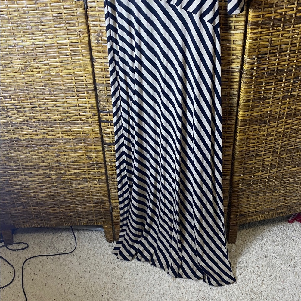 EUC beige by ECI, long sleeve cream, black striped super maxi tall girl dress M - Picture 9 of 9